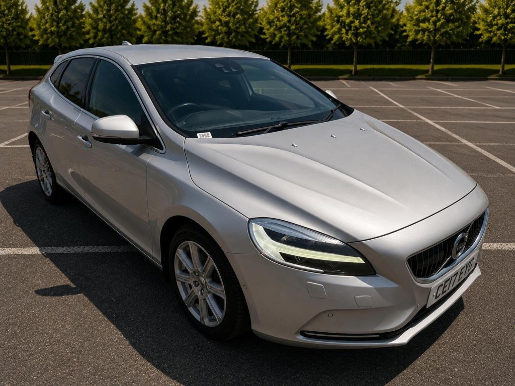 2017 Volvo V40